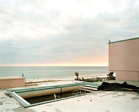 J. Bennett Fitts, Panama City Beach 3, 2005/2008
C-Print, 20 x 24 in.
2/9
JBF-018