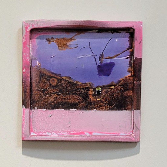 Michelle Mackey, Root, 2022
Acrylic and vinyl paint on shaped wooden panel, 8 1/4 x 8 1/4 in.
MMA-066